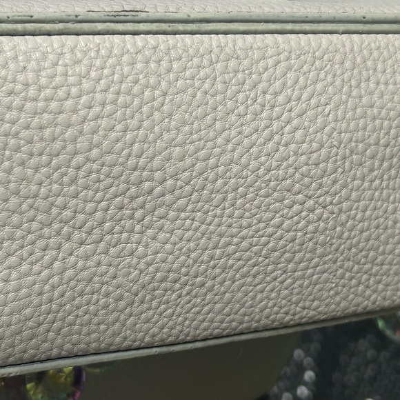 Kenzie Creme Pebbled Leather Double Zip Guitar Strap Crossbody Approx 8x4.5 x 3 - Picture 14 of 17